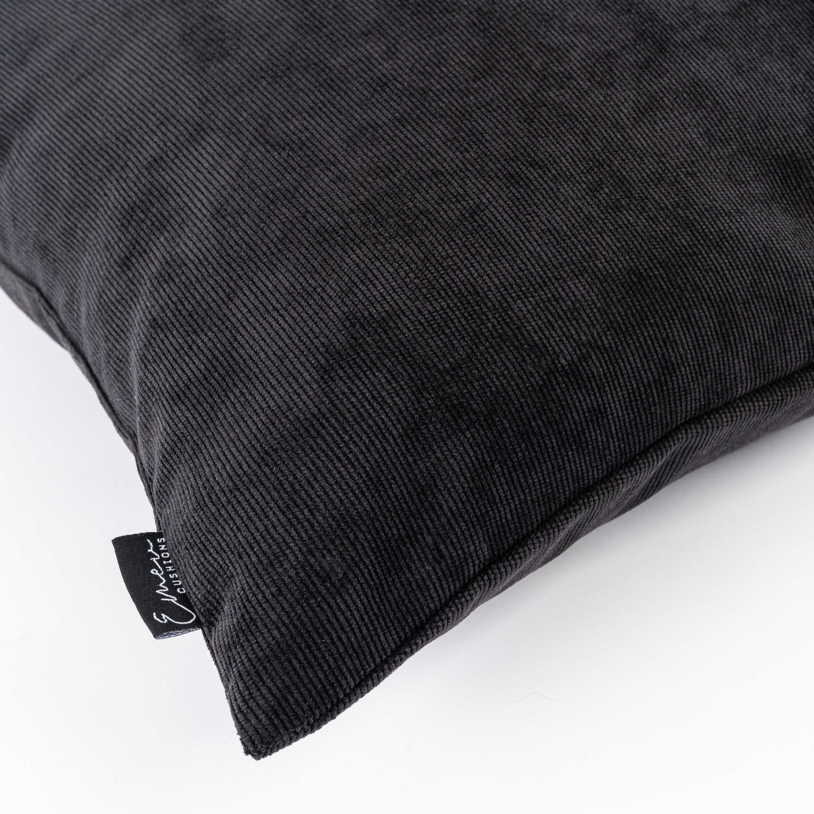 Kit Capa de Almofada Fantasy + Veludo + Plush Black